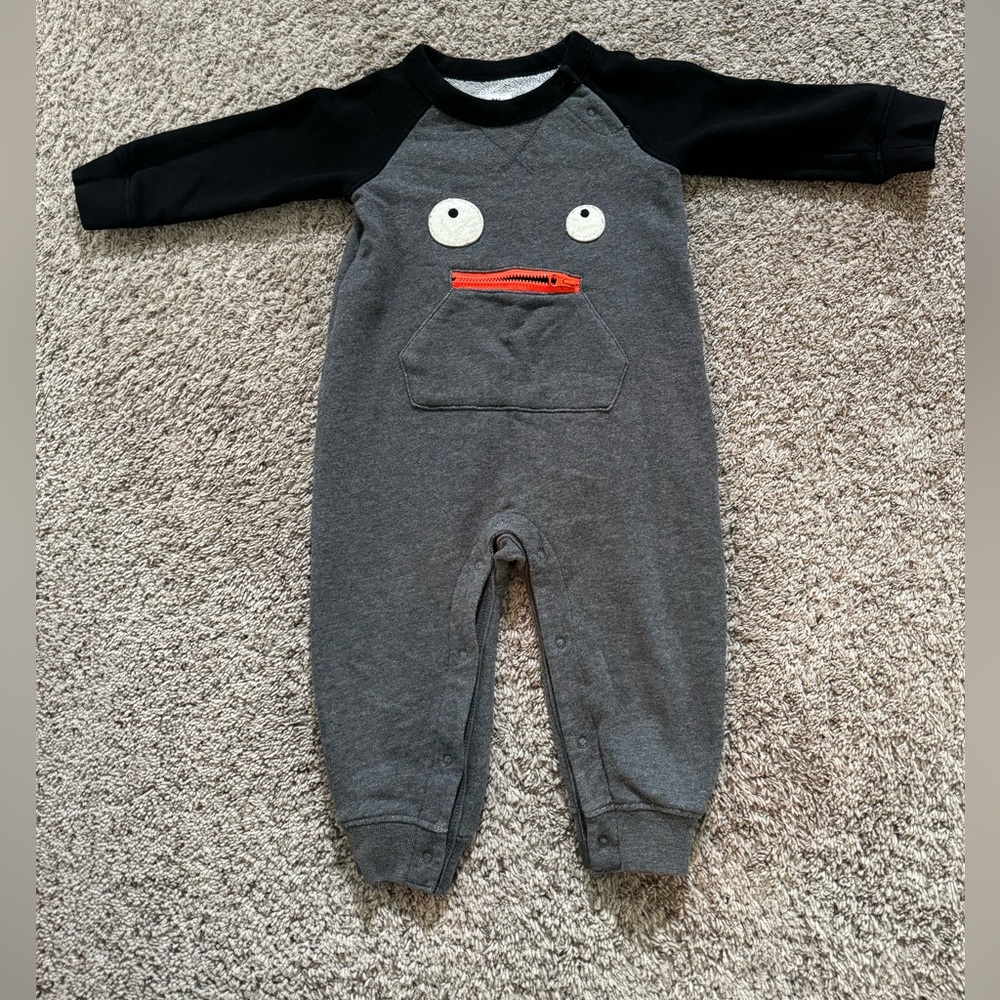 Baby Gap Romper size 12/18 months , halloween theme